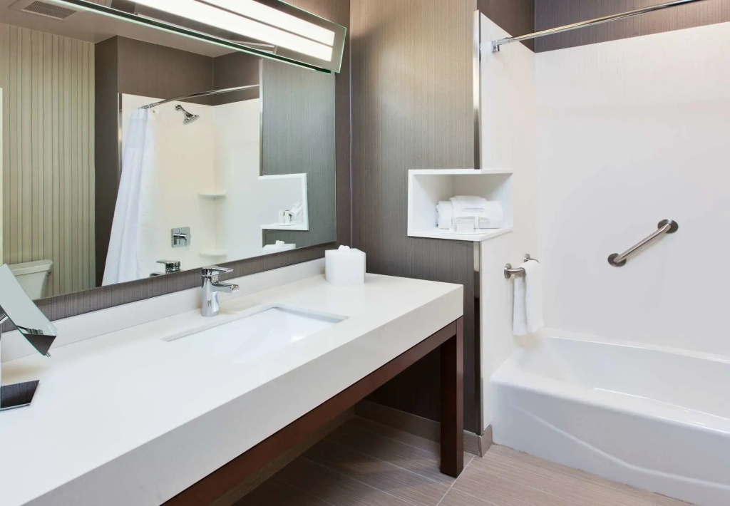 Courtyard by Marriott Auburn