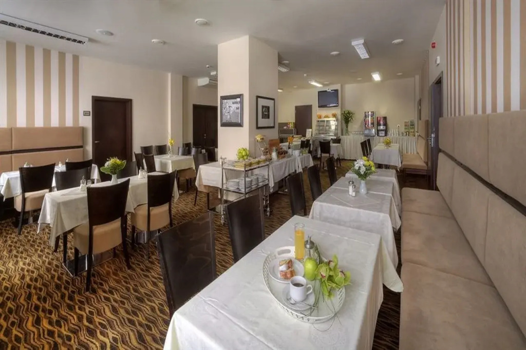 1.Republic Hotel