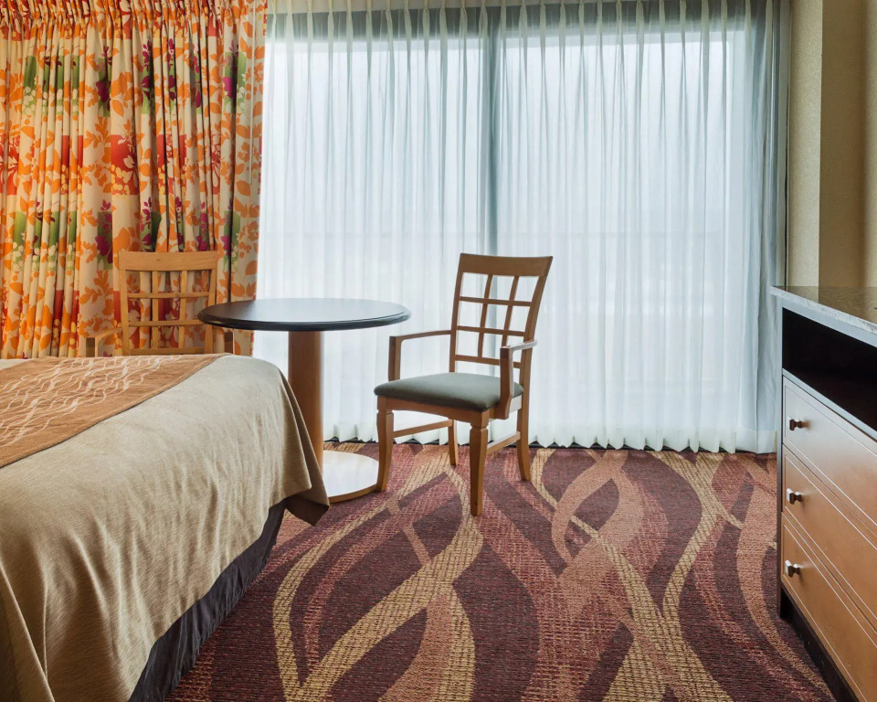 Coastal Hotel & Suites Virginia Beach - Oceanfront