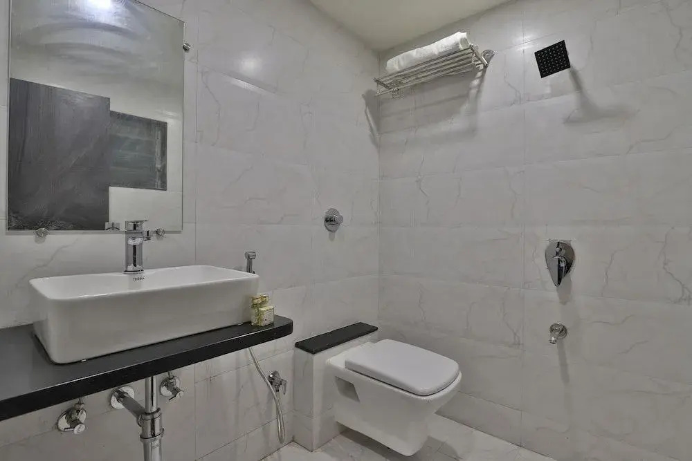 Hiriz Hotel By OYO Rooms