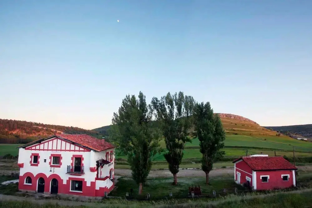 Albergue de La Estación del Río Lobos