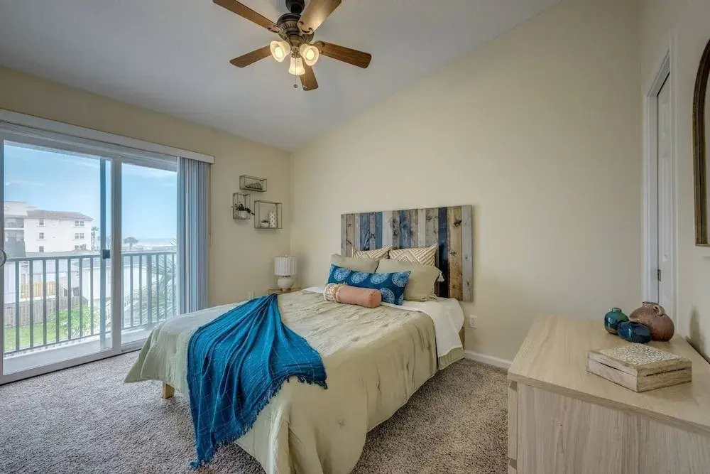 Beach Serenity 2 - Private Condo With Ocean Views