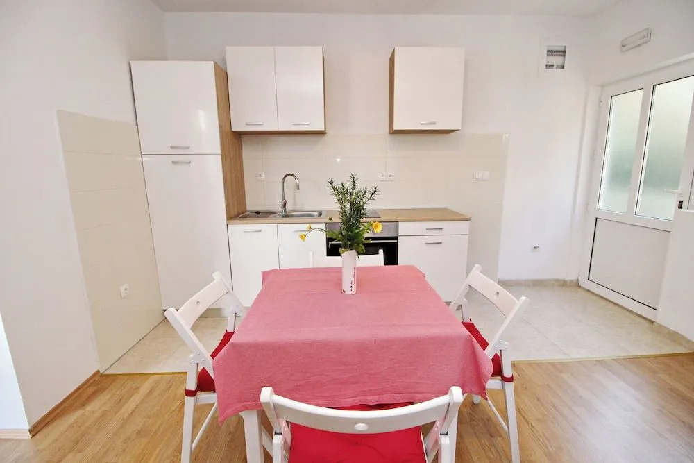 Apartments Nodilo