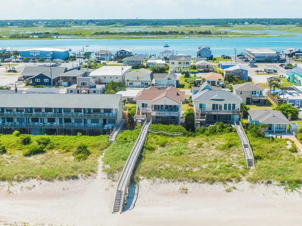Sunshiny Daze by Topsail Realty