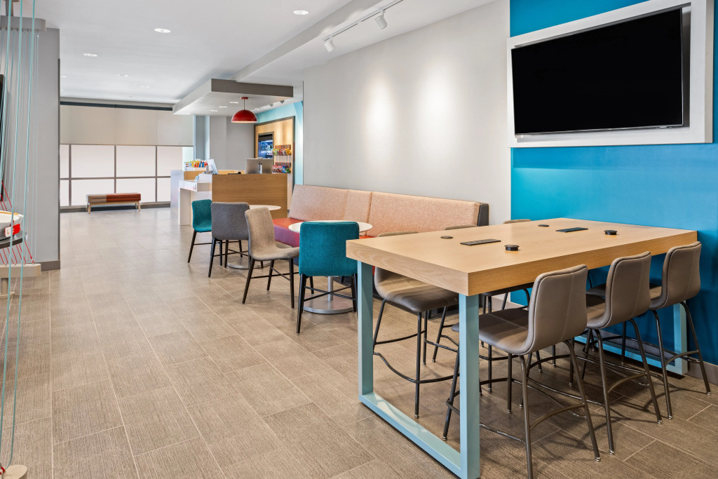 avid hotels - Brooklyn Dyker Heights by IHG