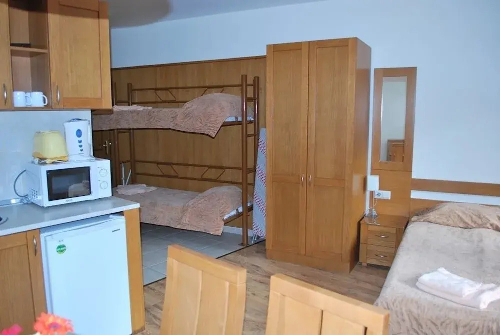 PM Services Royal Plaza Apartments