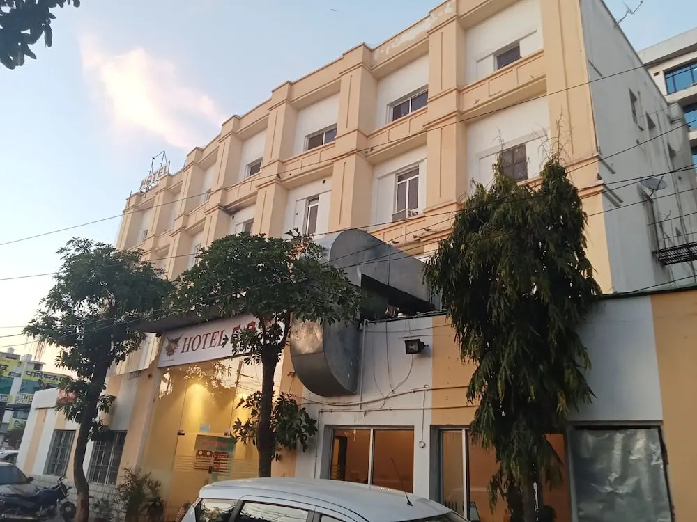 Hotel C-9