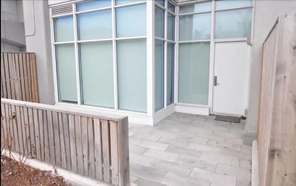 Sub-Penthouse 3BDR Corner W CN Tower Lake Views
