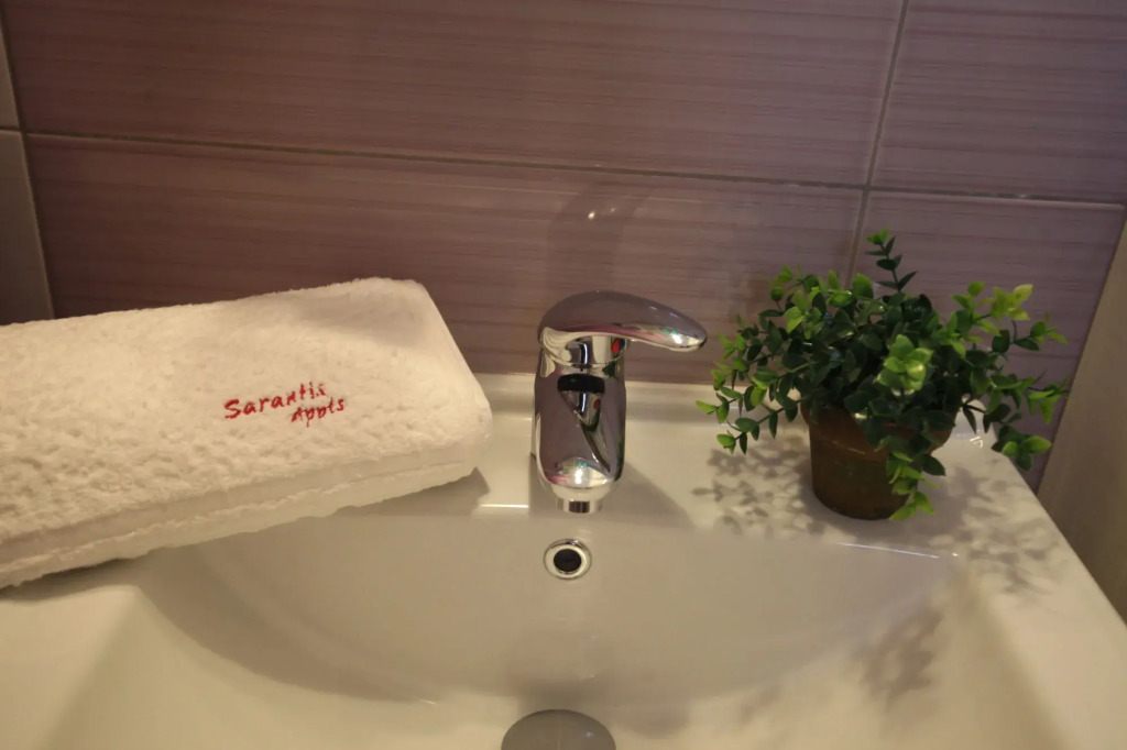 Sarantis Hotel