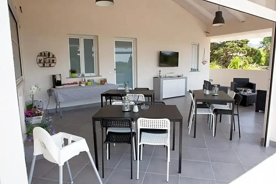 B&B Dionea
