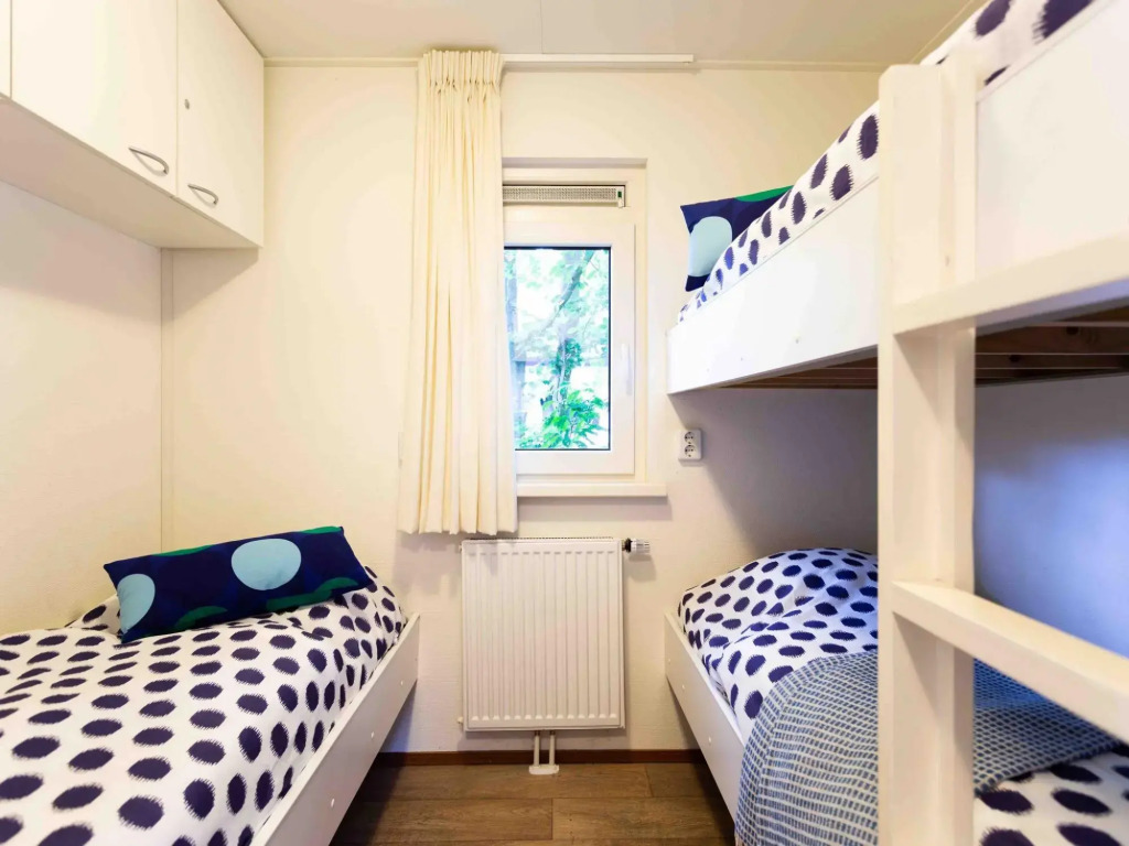 Comfortable chalet with outdoor sauna, near De Veluwe