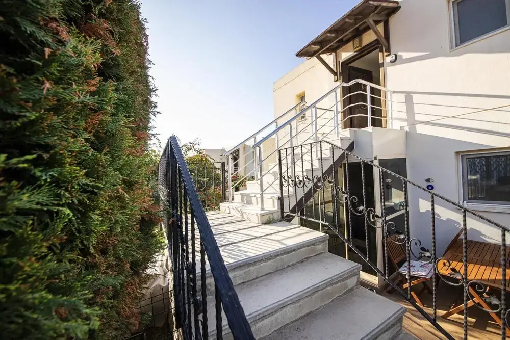 Sleek Flat With Private Beach and View in Milas