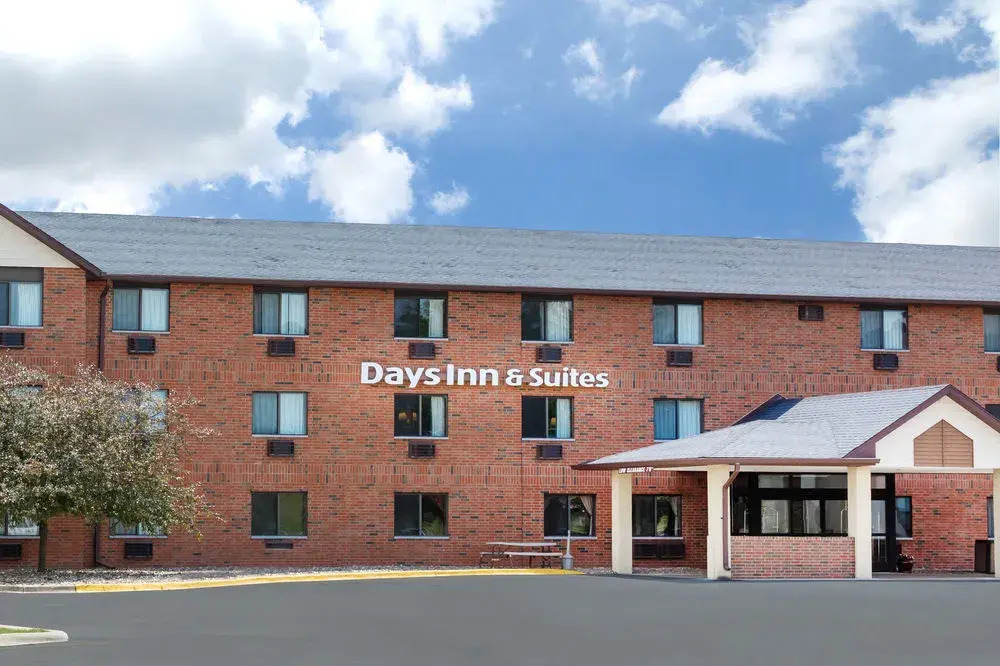 Days Inn And Suites Des Moines Airport