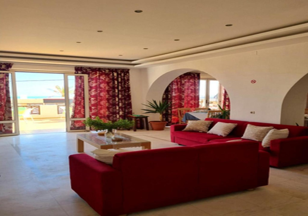 Smaragdine Beach Hotel