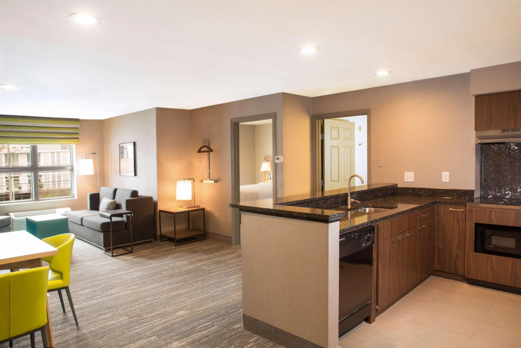 Hampton Inn & Suites Seattle-Downtown