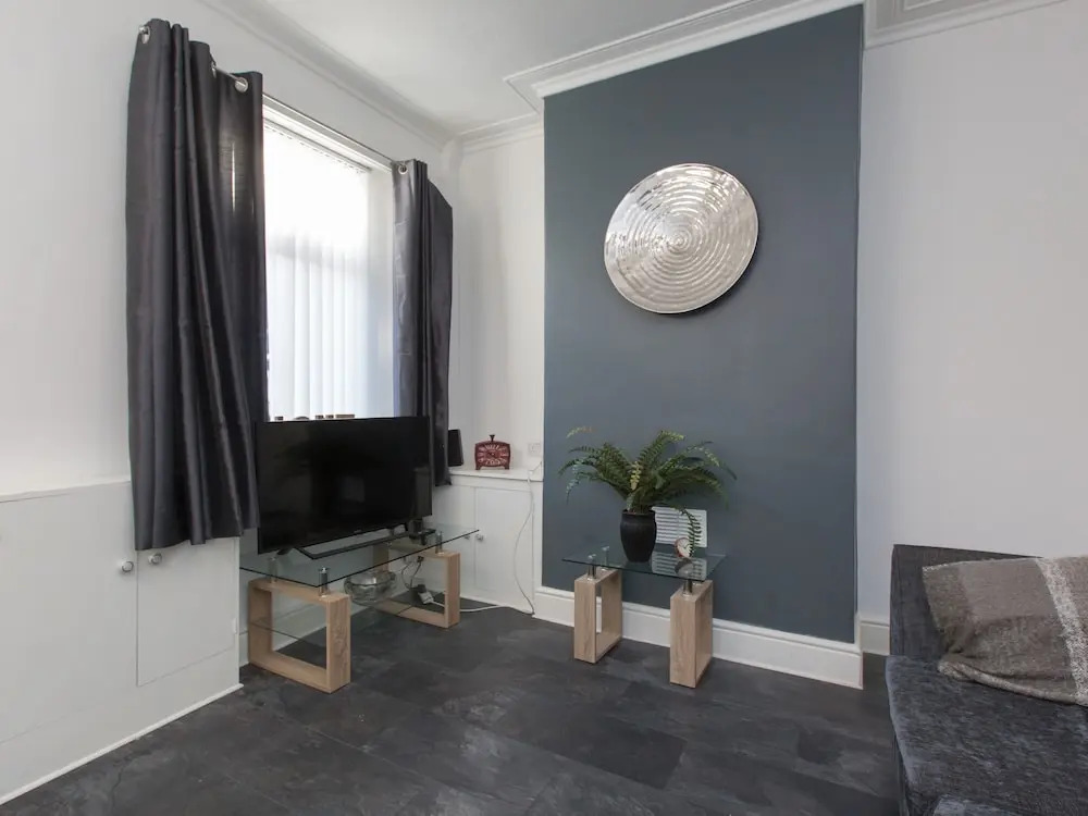 Townhouse @ 47 Clare Street Stoke