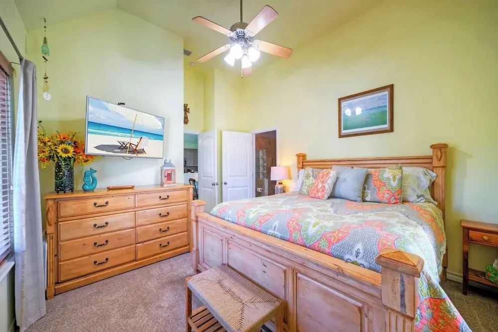Communal Pool, Beach Gear & Prime Location Near Port Aransas Beaches Salty Seas by Avantstay