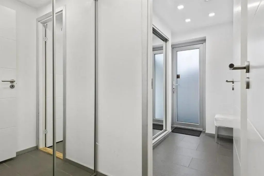 Peak Apartments