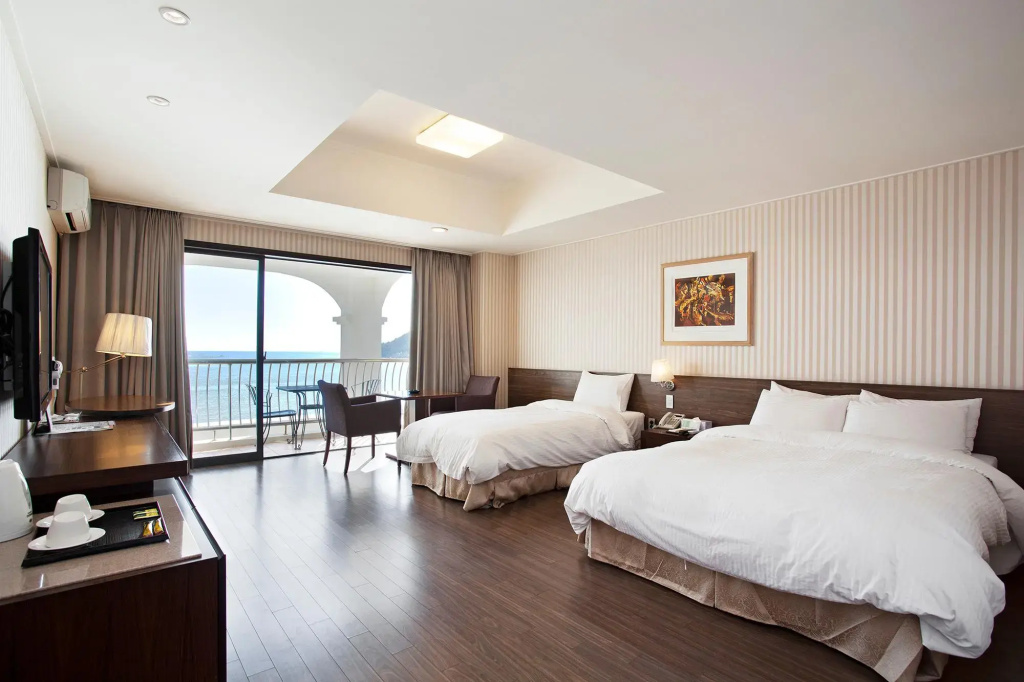 Song Jung Hotel