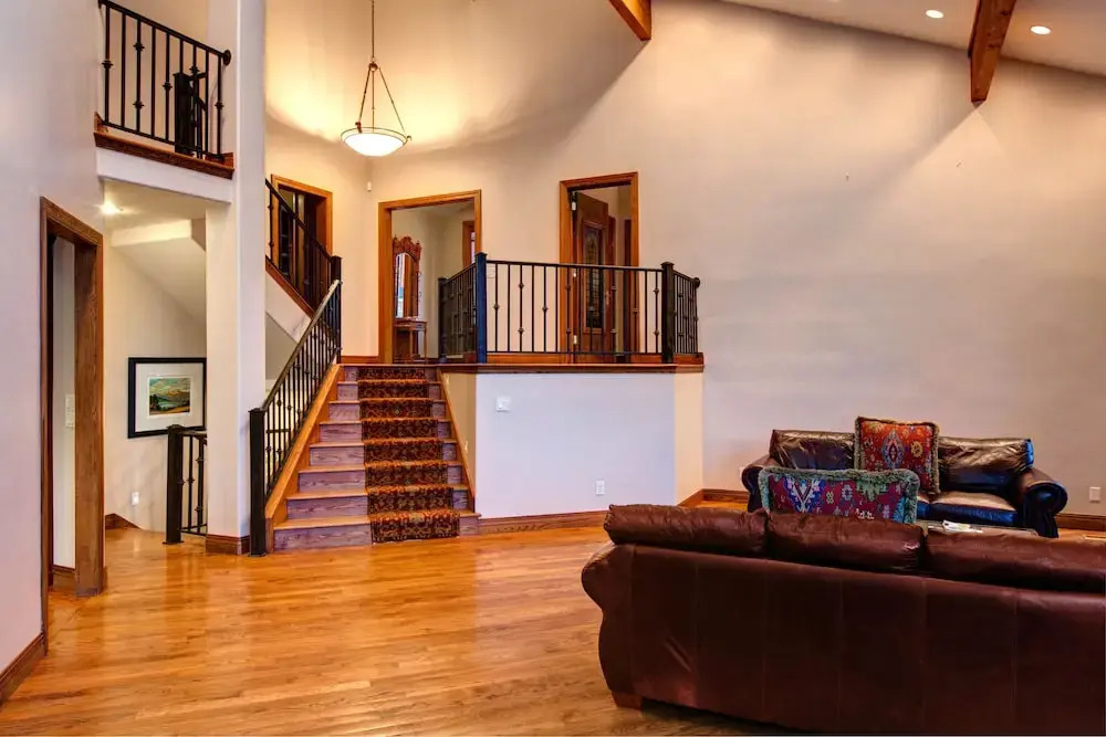 Abode in Vitrail