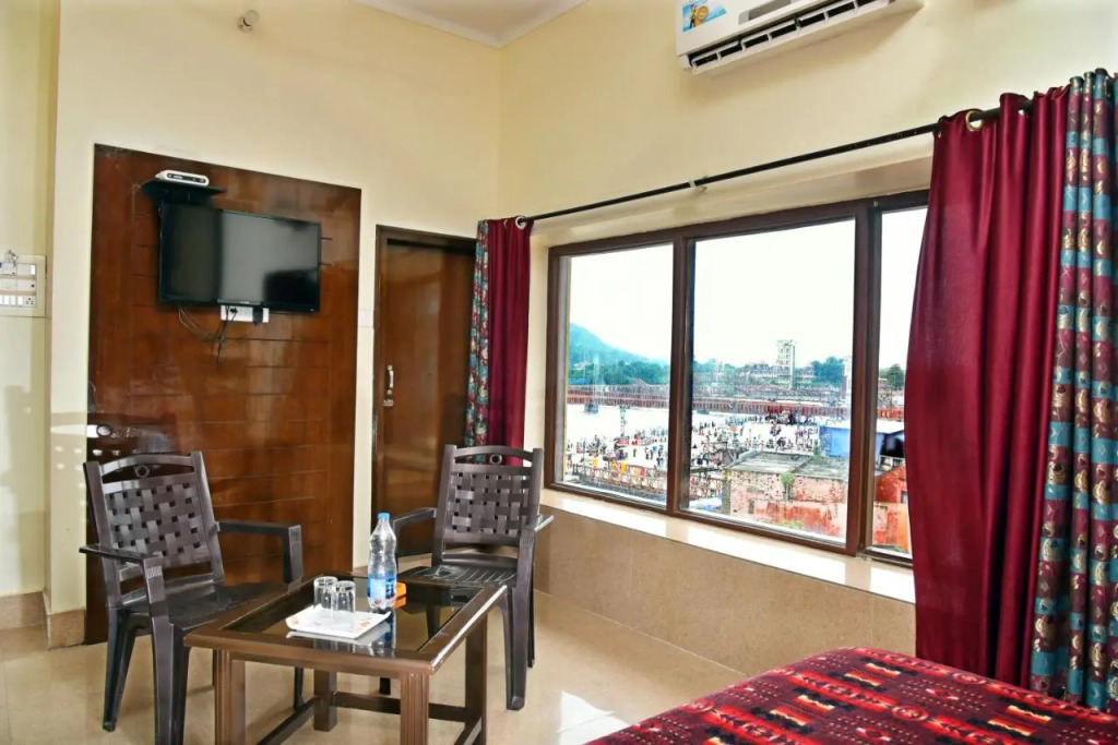 Hotel Ganga Basin