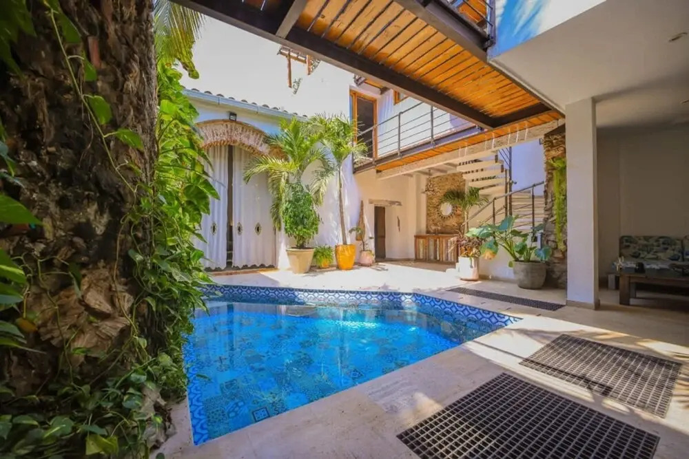 w Magnificent 6BR House w AC in Cartagena