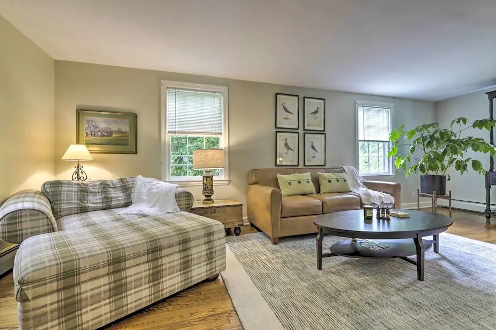 Historic Essex Home w/ Large Yard Near Downtown