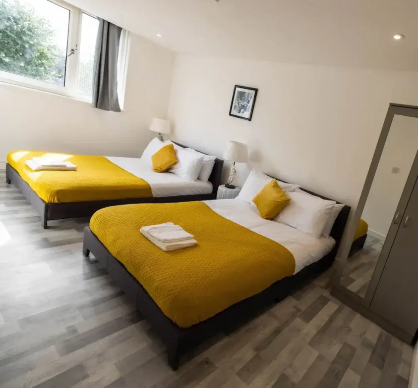 3bed Apt -city-8guests-freeparking-fastwifi
