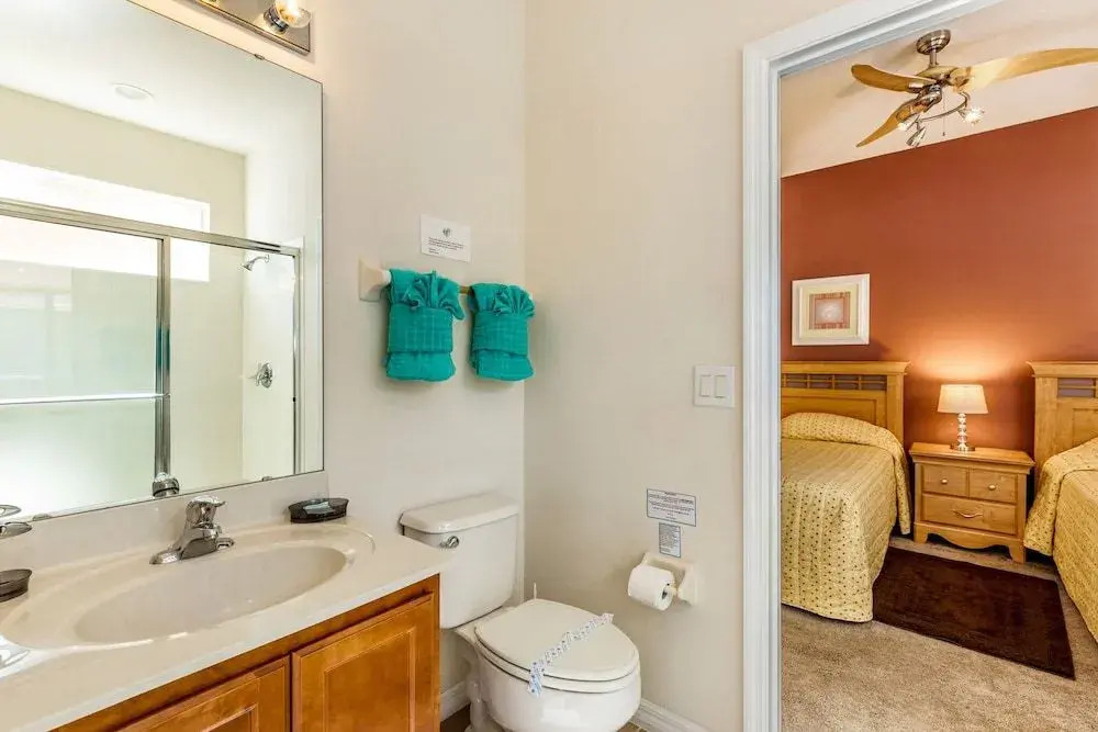 Gated Private Pool Home With Spa & Games Room