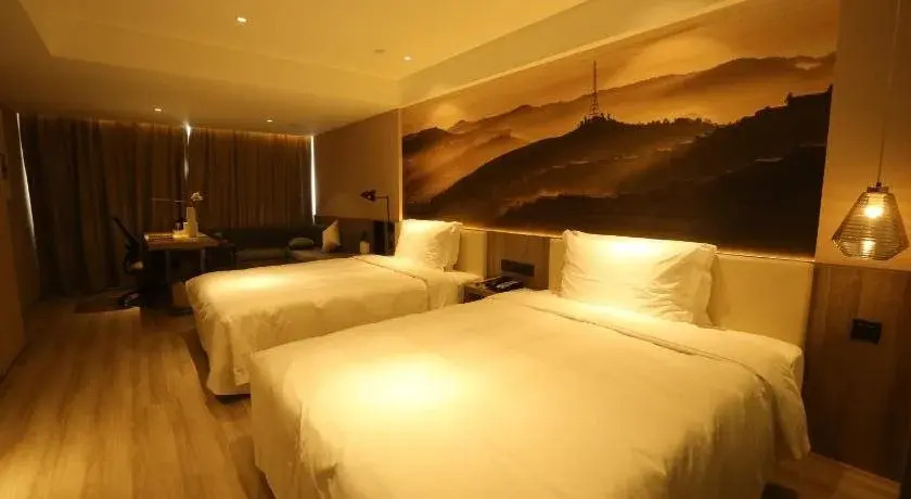 Atour Hotel Shuangyong Ave