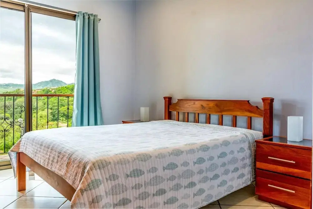 2 Bedroom Ocean-View Condo with Pool