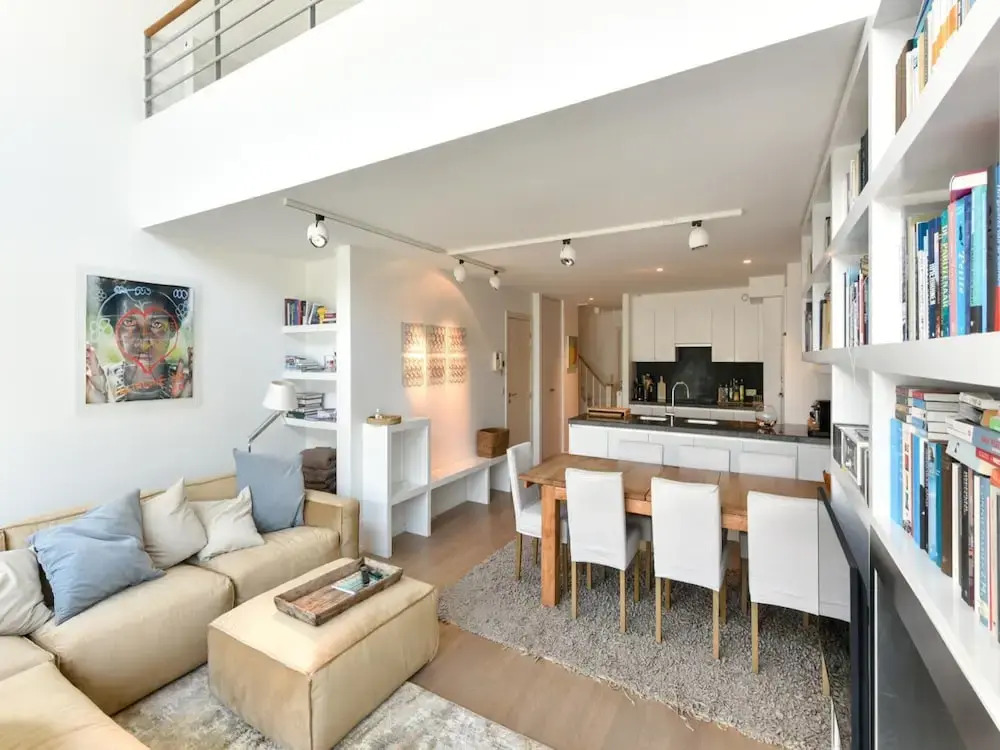 Duplex at Albert Beach with Stunning Sea Views