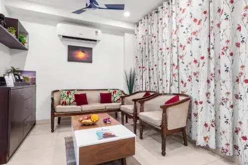 Entire World Class Apartment near Metro Station