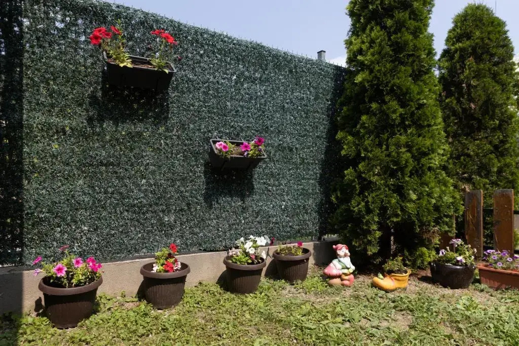 La Piazza Hotel