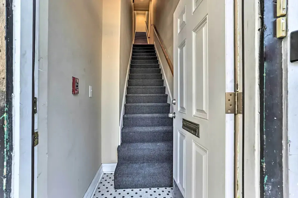 Modern Philly Apt in the Heart of Downtown!