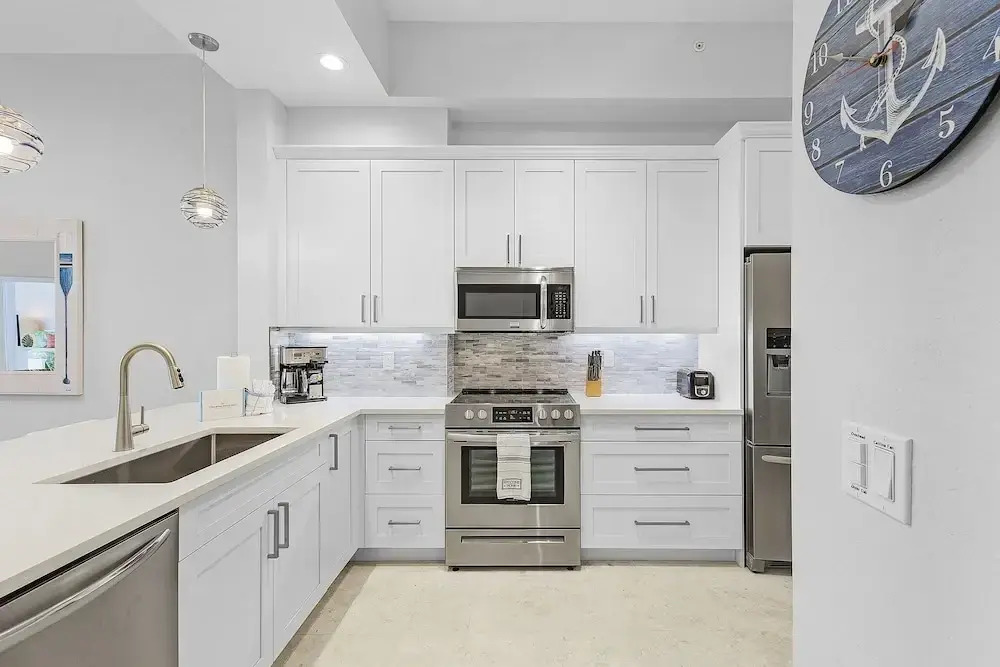 Palm Harbor Penthouse With Marina Views 2 Bedroom Condo by RedAwning