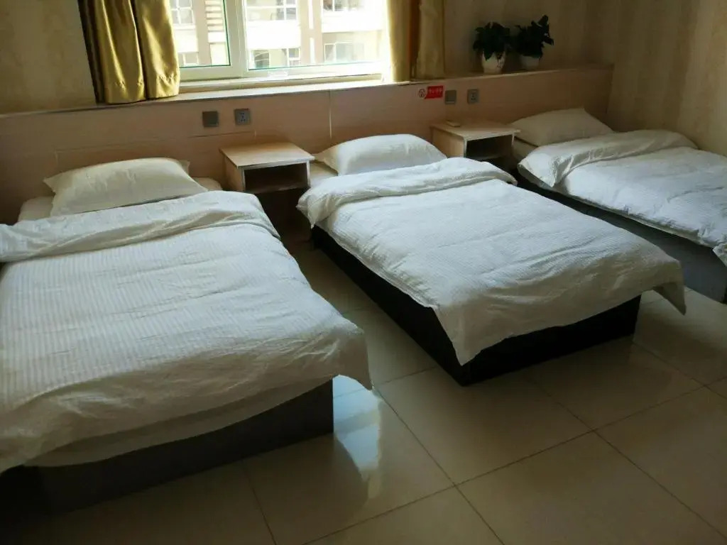 Tianchi Youth Hostel