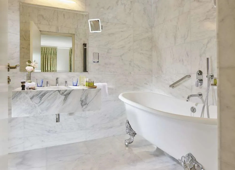 Actons Hotel