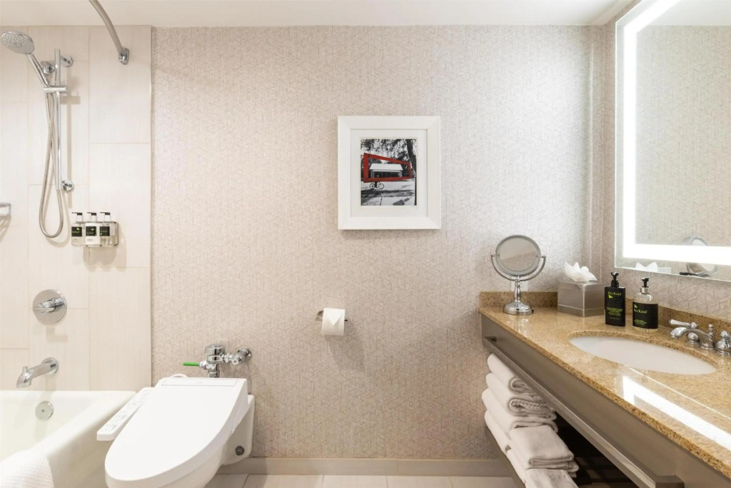 Coast Seattle Downtown Hotel by APA