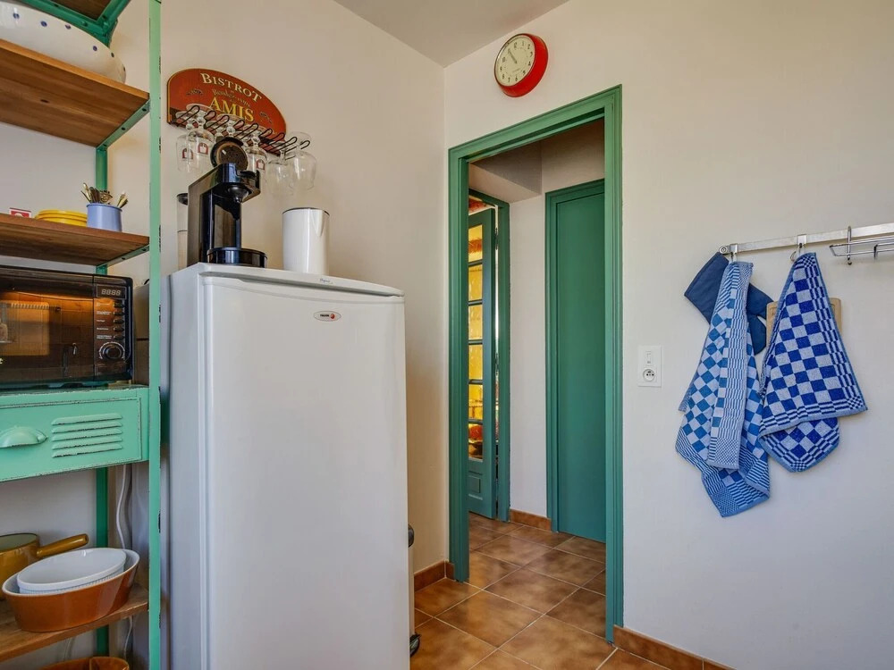 Cosy Apartment in Vachères With Private Garden