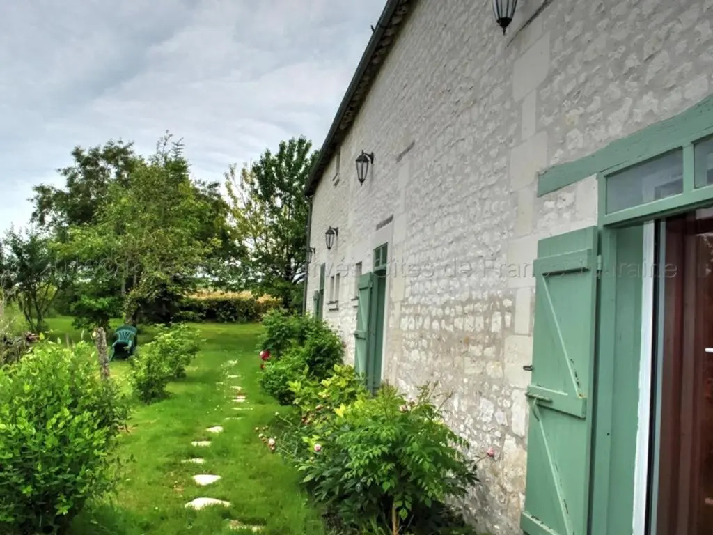 Gîte de charme avec piscine et sauna en Touraine, proche Châteaux de la Loire et Futuroscope - FR-1-381-323
