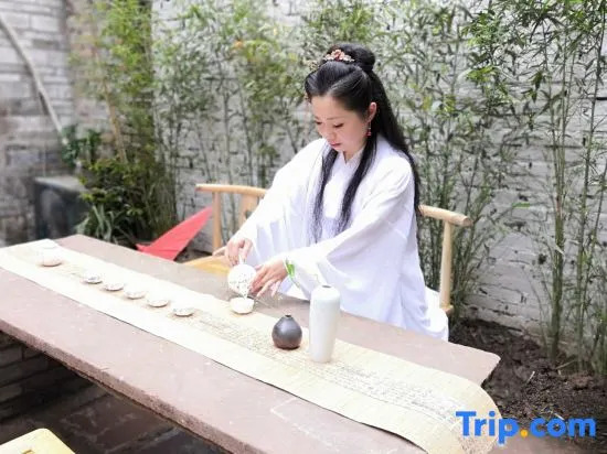 Zhoufu B&B, Liujiang Ancient Town