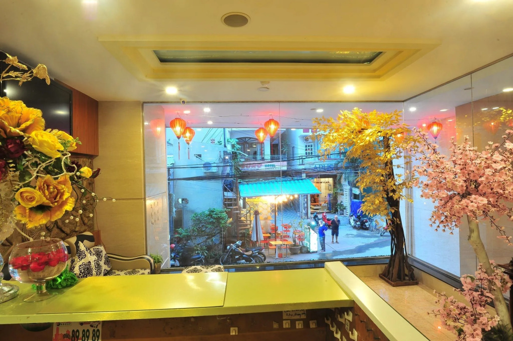 Amity Hotel