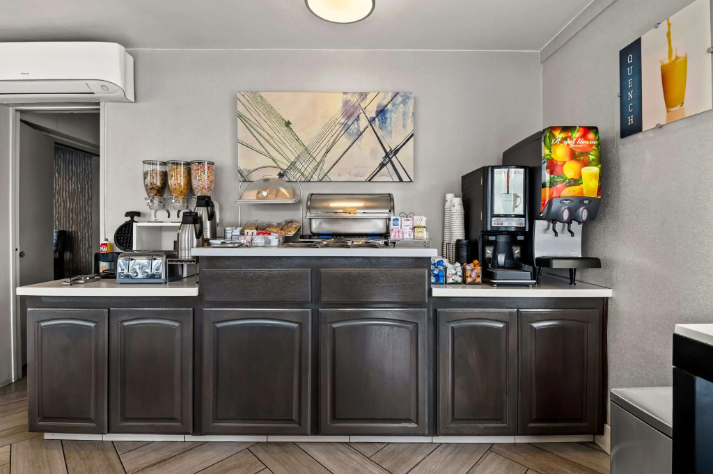 Best Western Los Alamitos Inn & Suites
