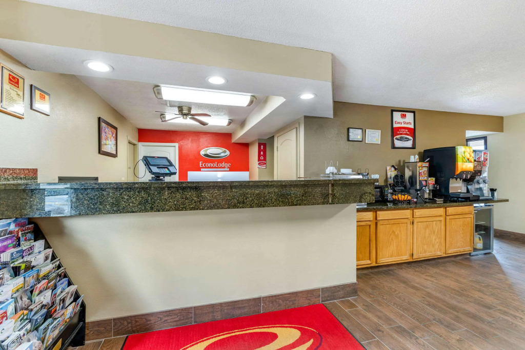 Econo Lodge Urbandale