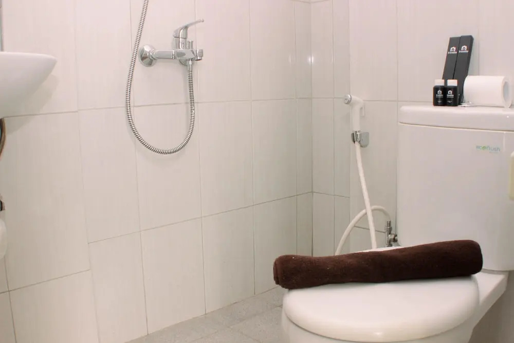 Fully Furnished Studio With Comfortable Design Monroe Tower Apartment