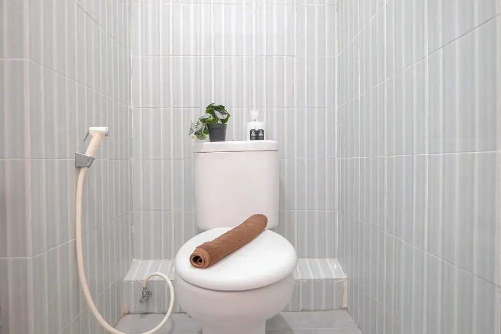 Standard Studio Room At Cinere Resort Apartment