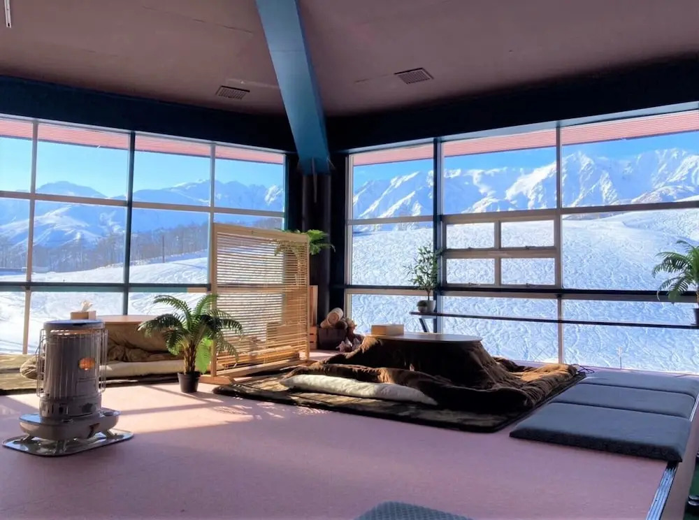 Square 8 HAKUBA RETREAT by UNPLAN