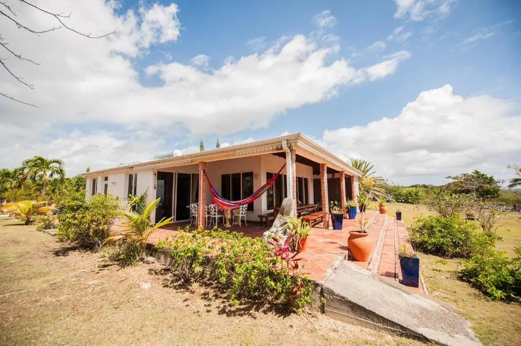 Kristal Inn Cottage Caraïbes