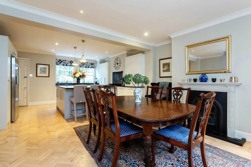 Comfort In Kensington